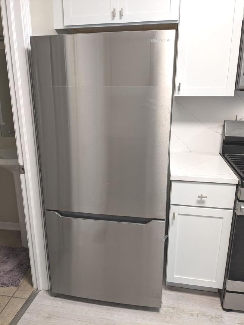 1313 Kingsbury Drive