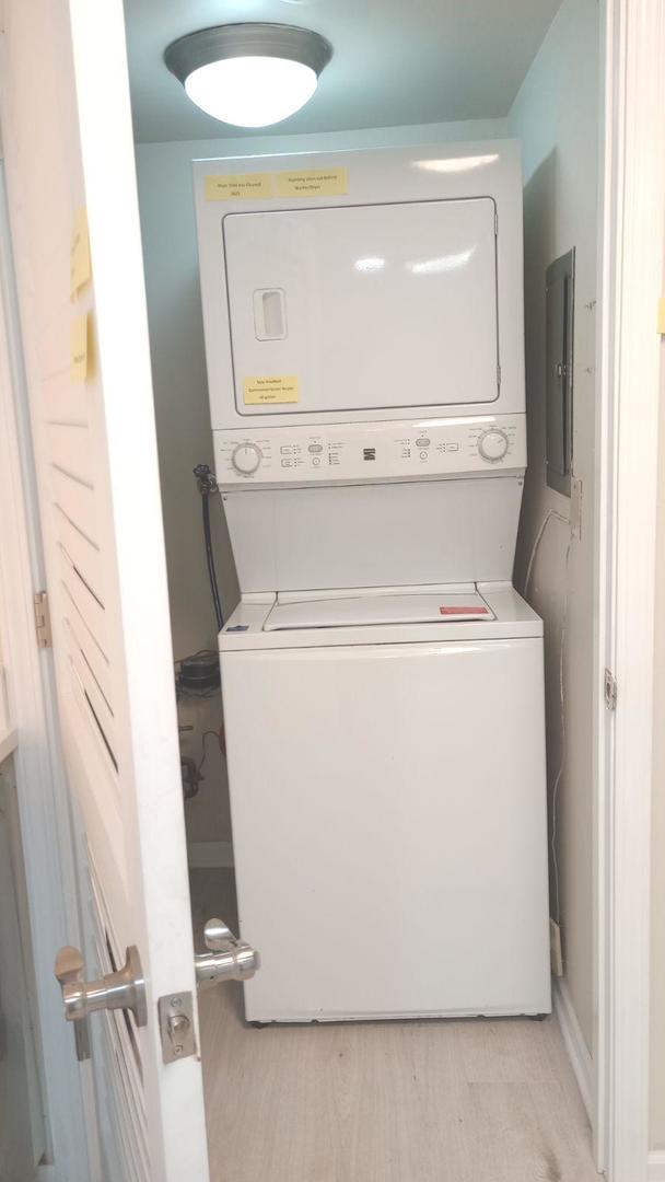 1313 Kingsbury Drive