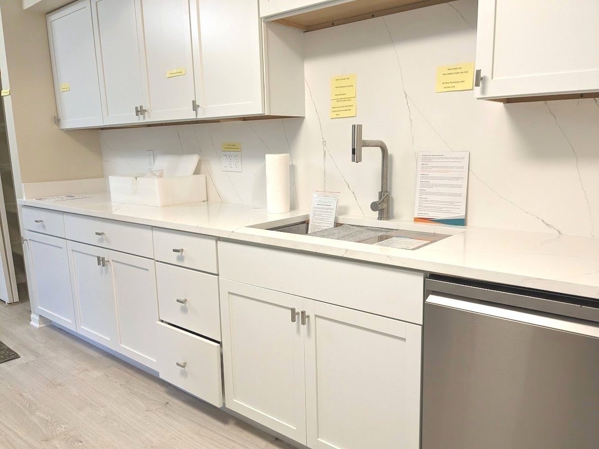 1313 Kingsbury Drive