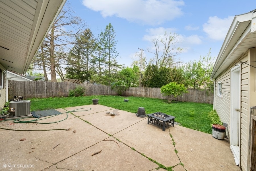 18 E Briarwood Drive