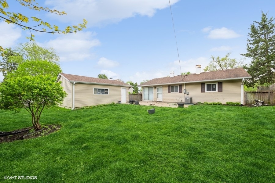 18 E Briarwood Drive