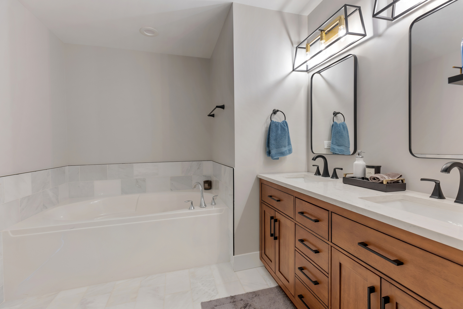 239 JACKSON Street Unit: 239