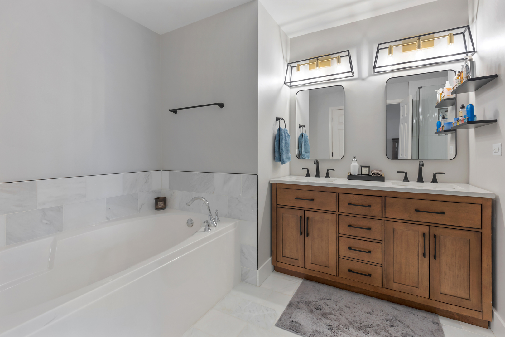 239 JACKSON Street Unit: 239