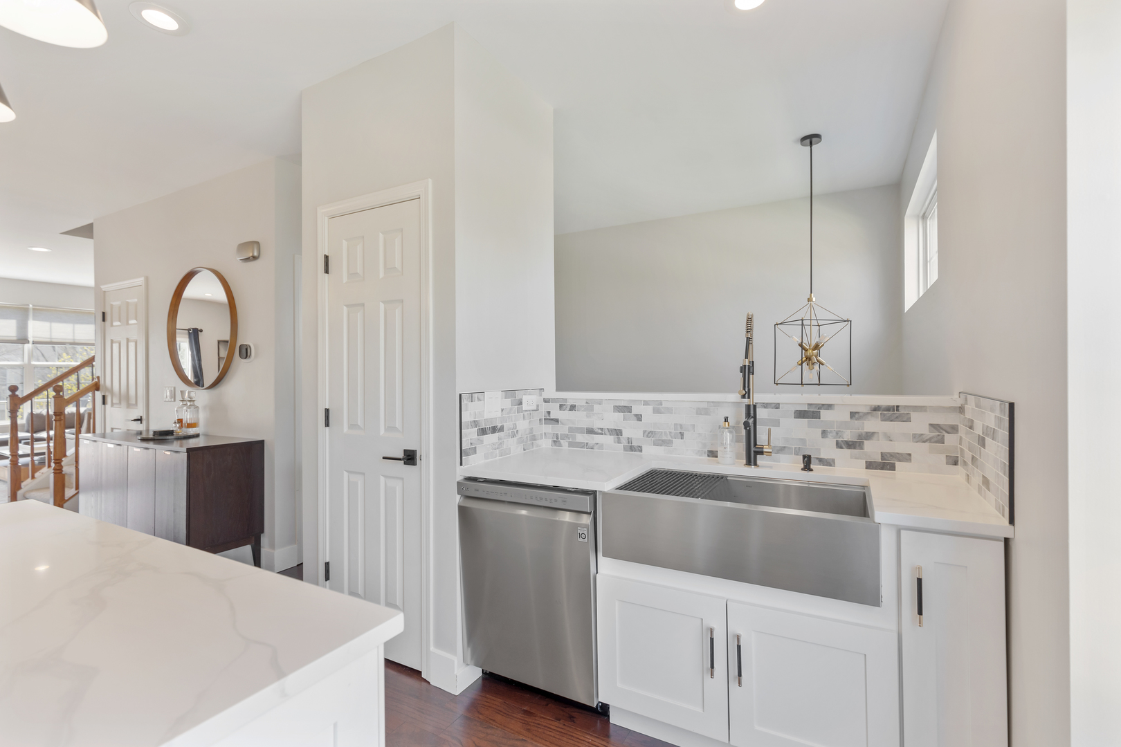 239 JACKSON Street Unit: 239