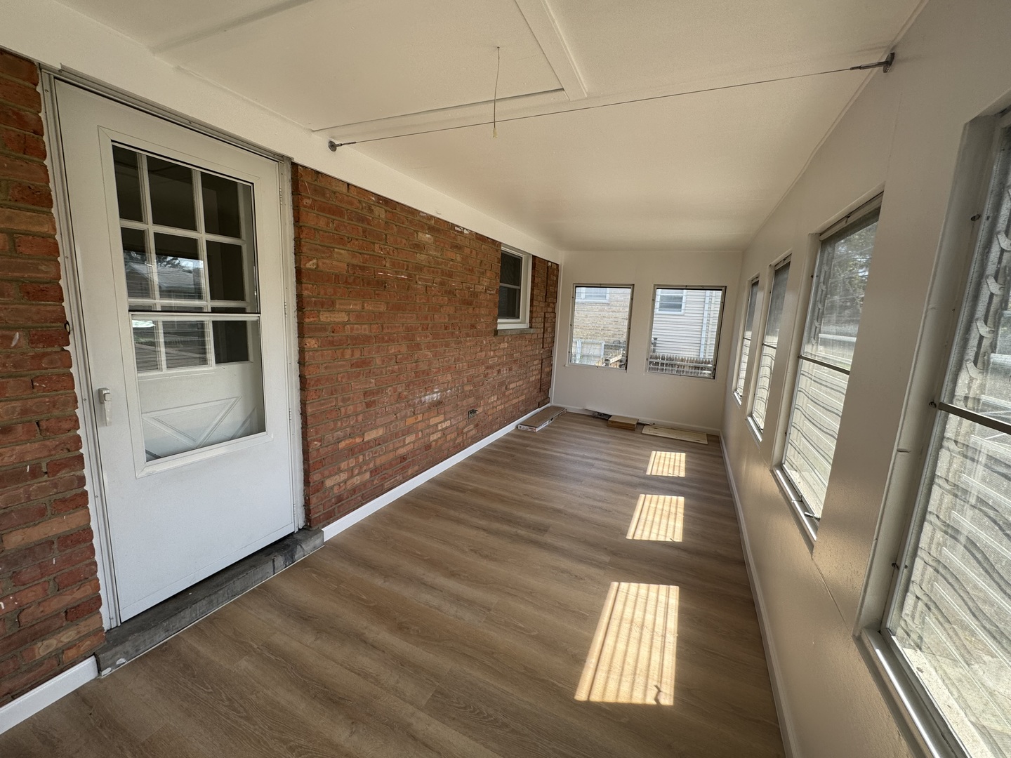 16W779 56th Place Unit: 2