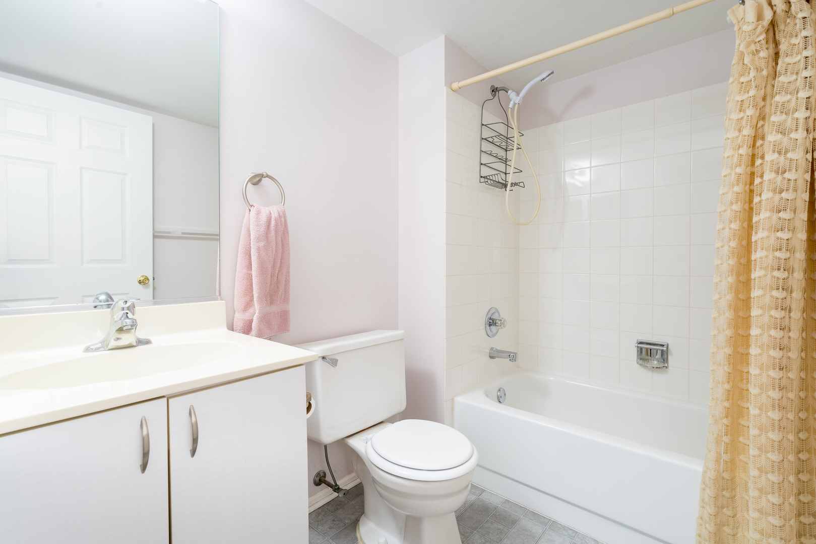 446 Cromwell Circle Unit: 1