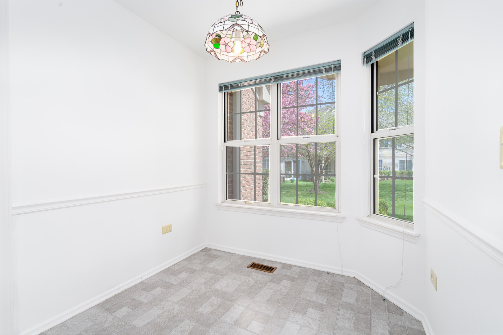 446 Cromwell Circle Unit: 1