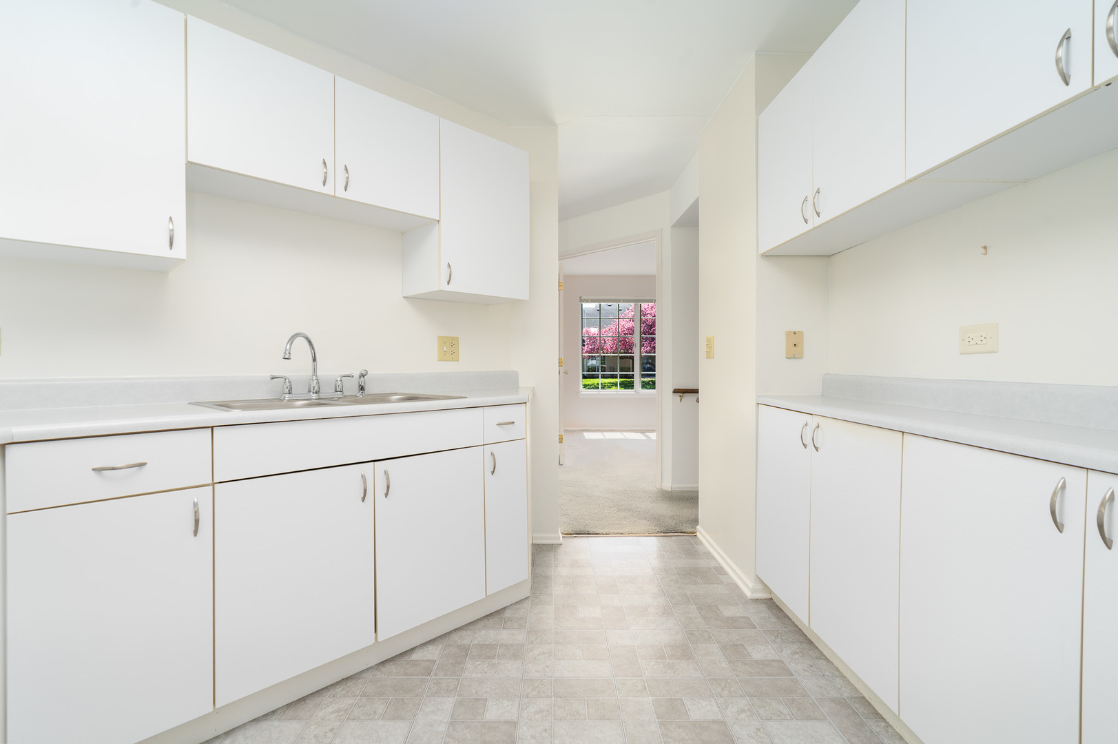 446 Cromwell Circle Unit: 1