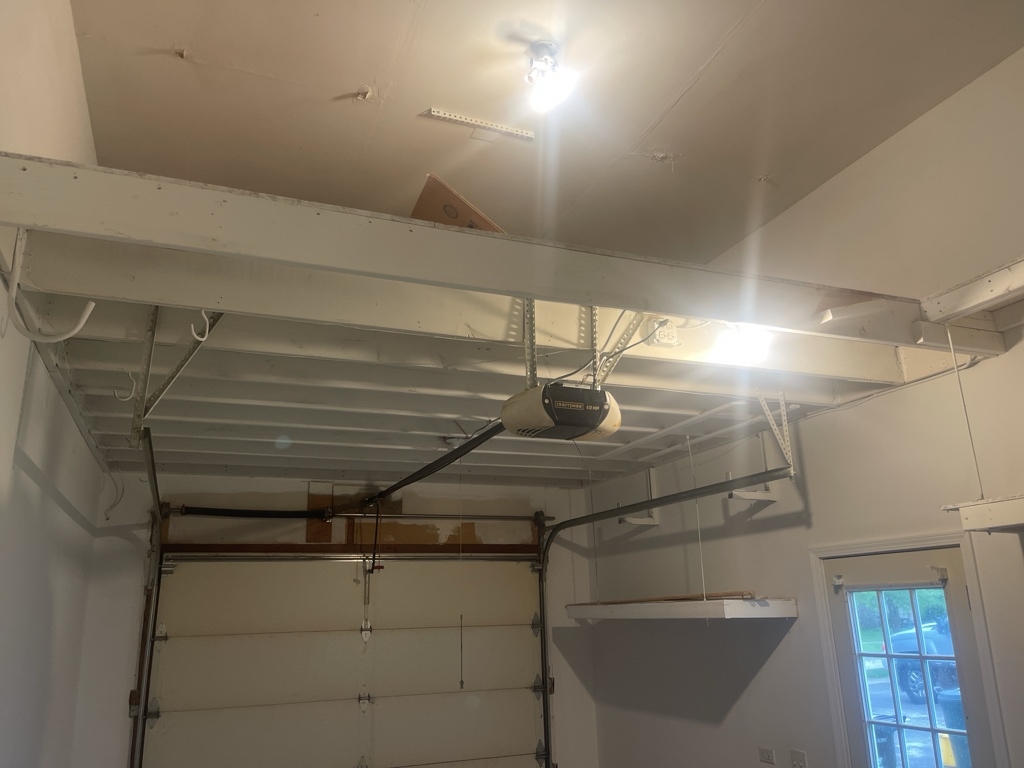 27 Green Oaks Drive Unit: 2A