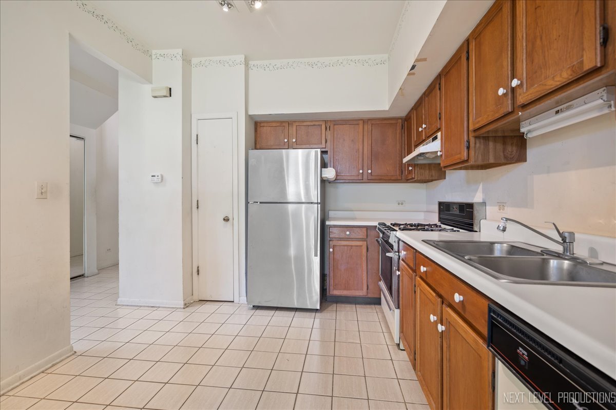 1152 Regency Drive