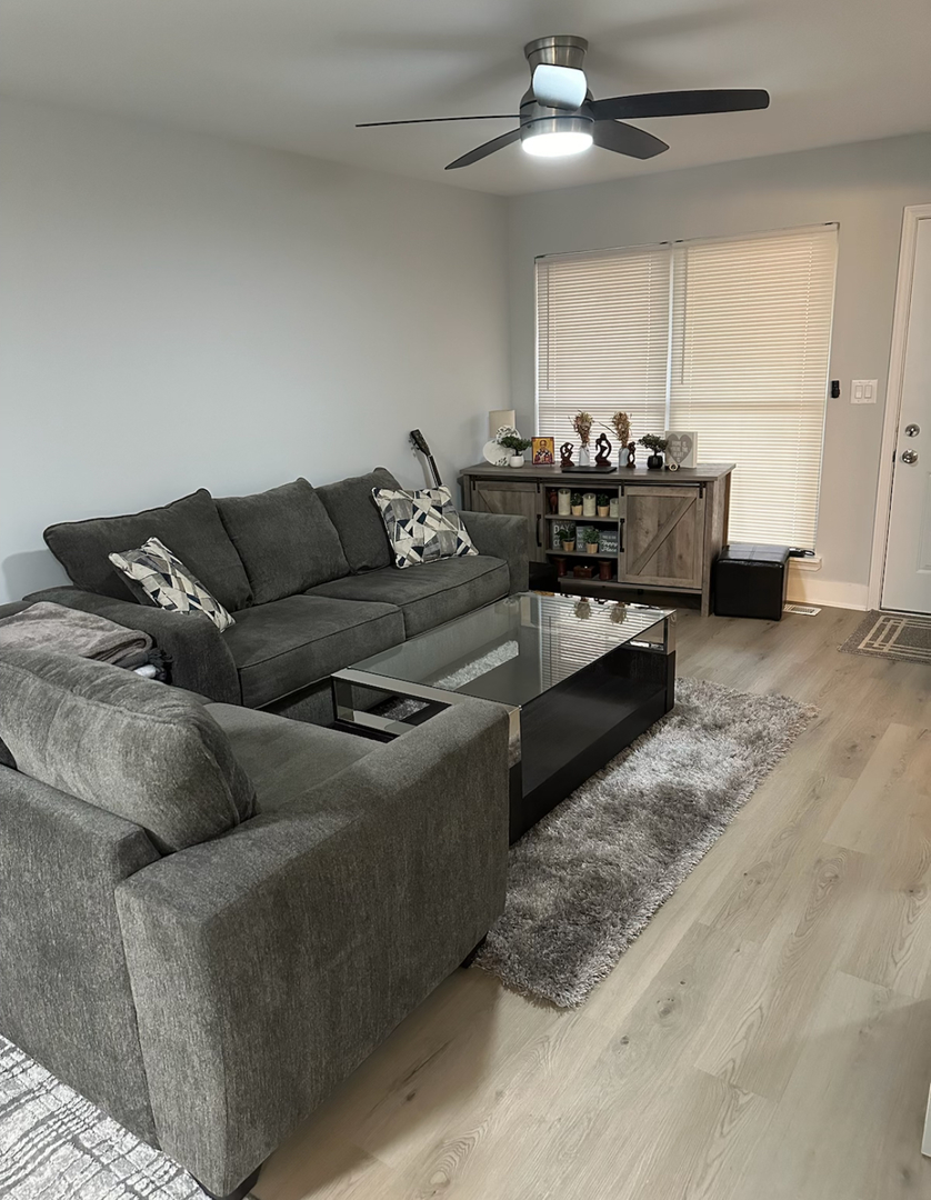 1950 Kenilworth Circle Unit: A