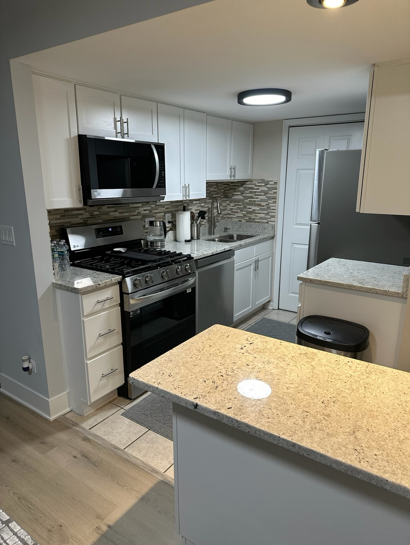 1950 Kenilworth Circle Unit: A