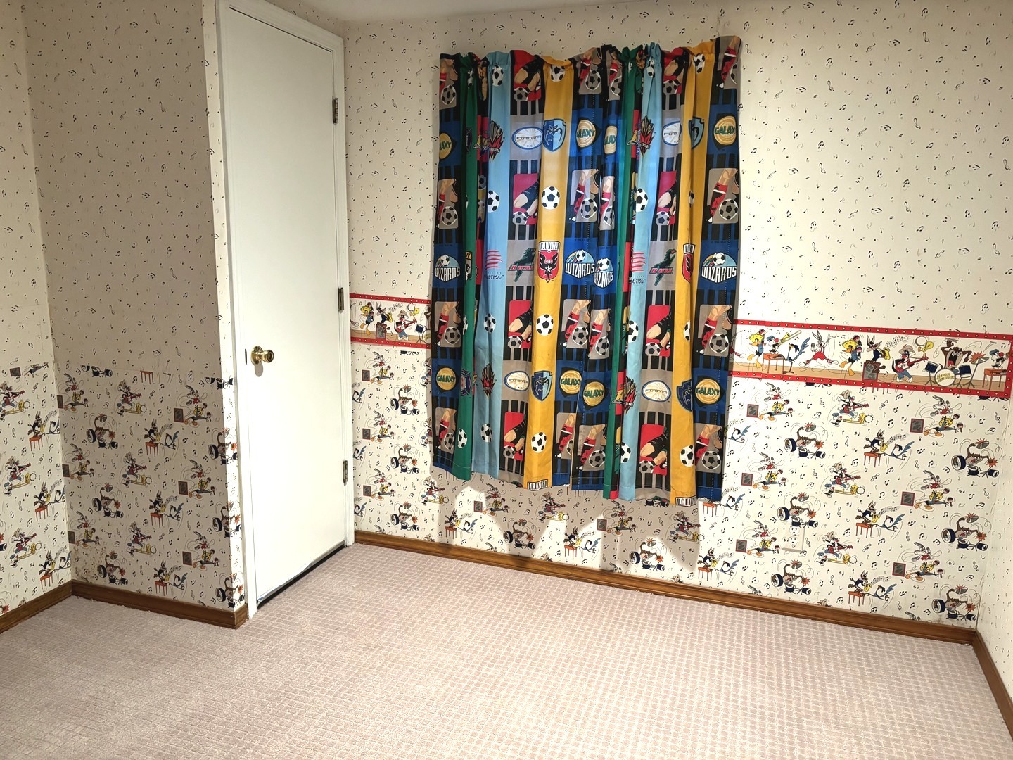 1536 Commanche Trail