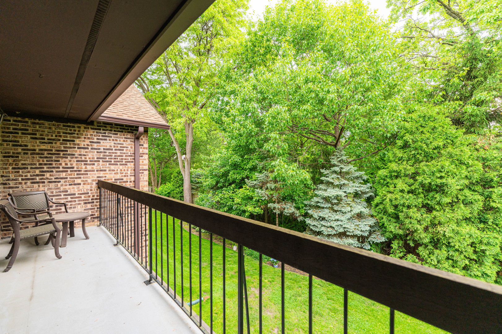 5806 Wolf Road Unit: B4