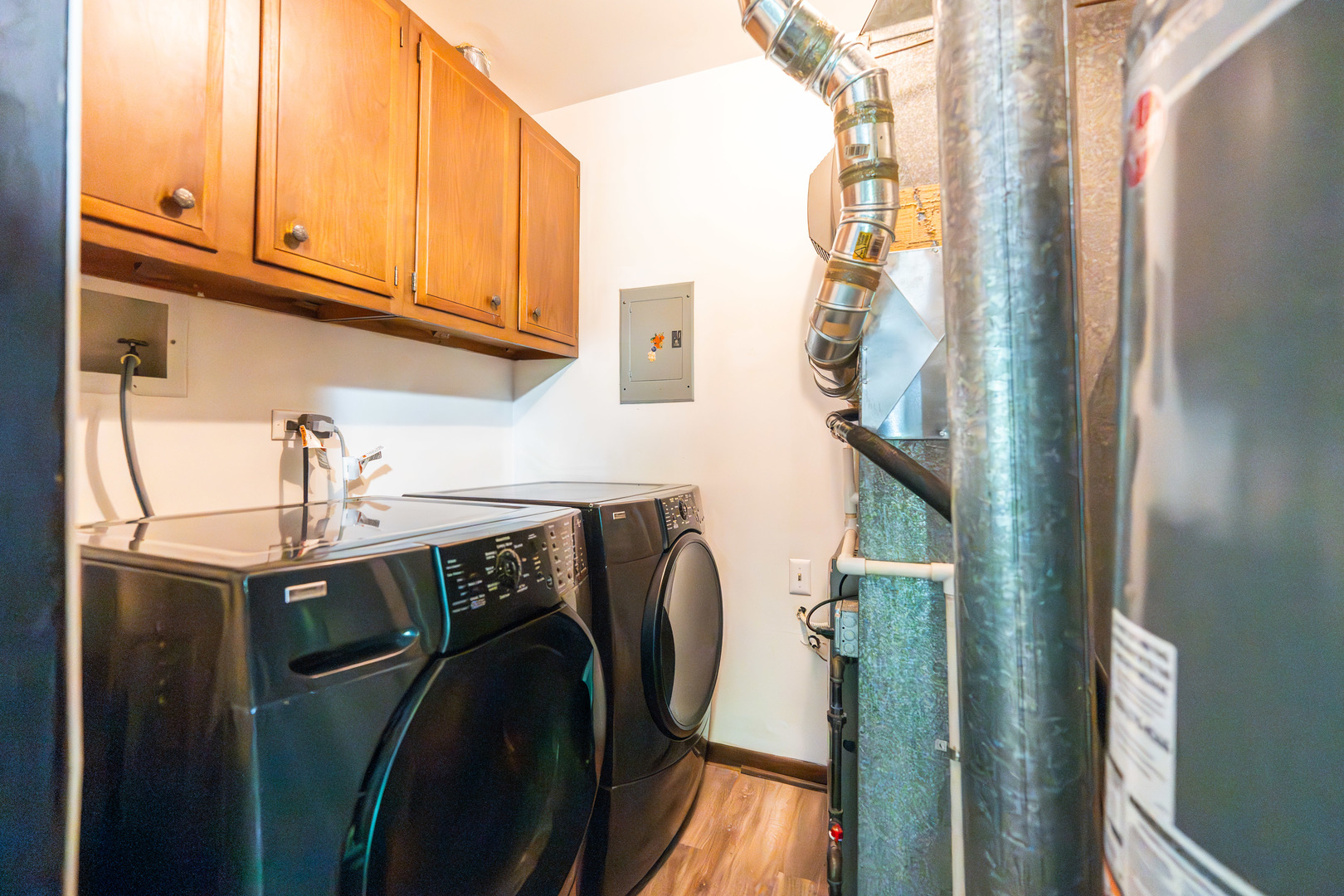 5806 Wolf Road Unit: B4