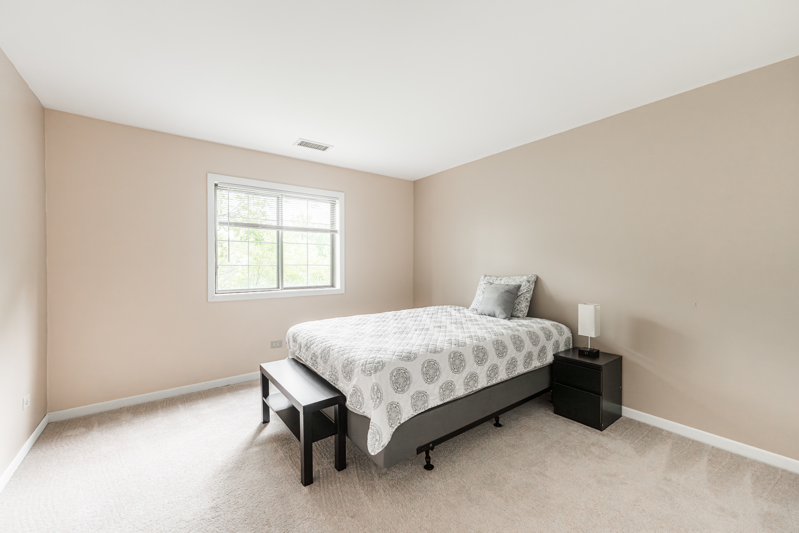 5806 Wolf Road Unit: B4