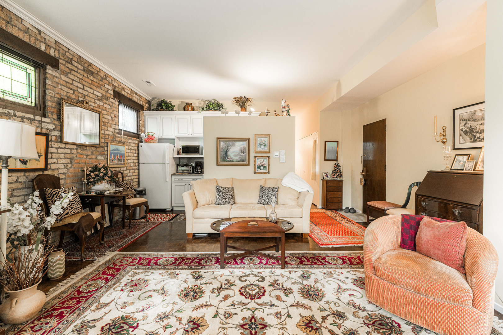 454 W Wrightwood Avenue Unit: 2A