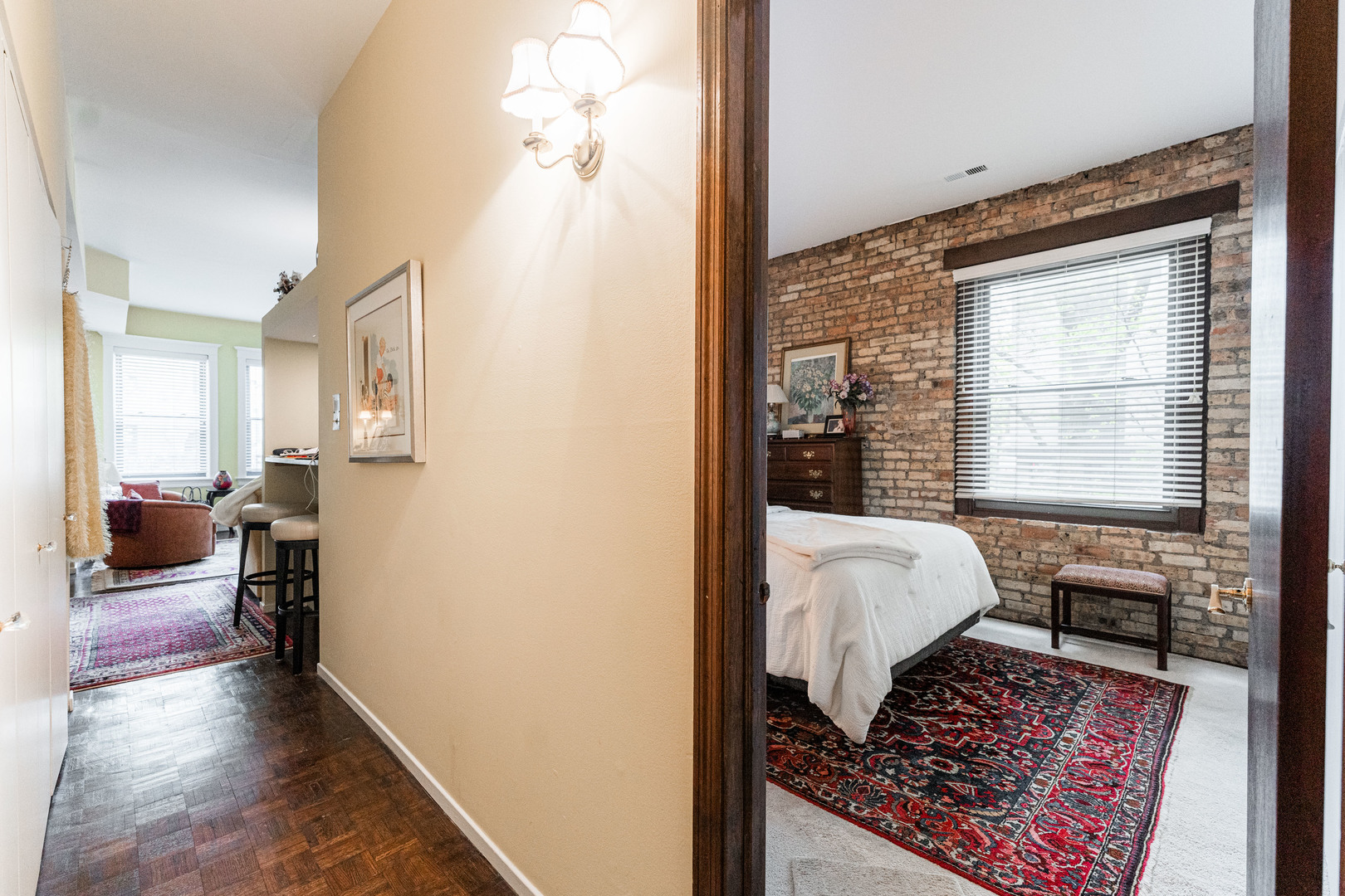 454 W Wrightwood Avenue Unit: 2A