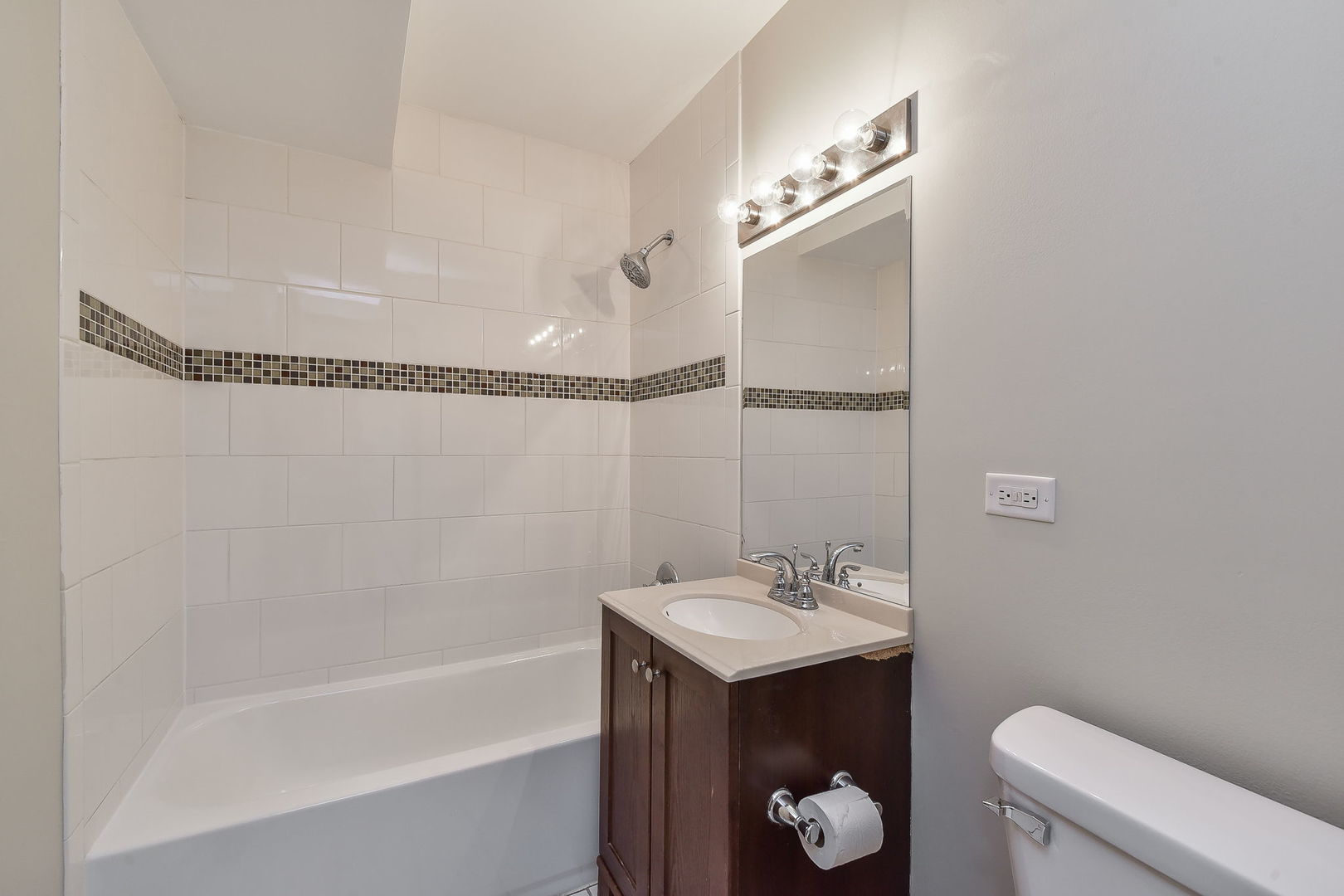 1129 Cedar Lane Unit: 2B