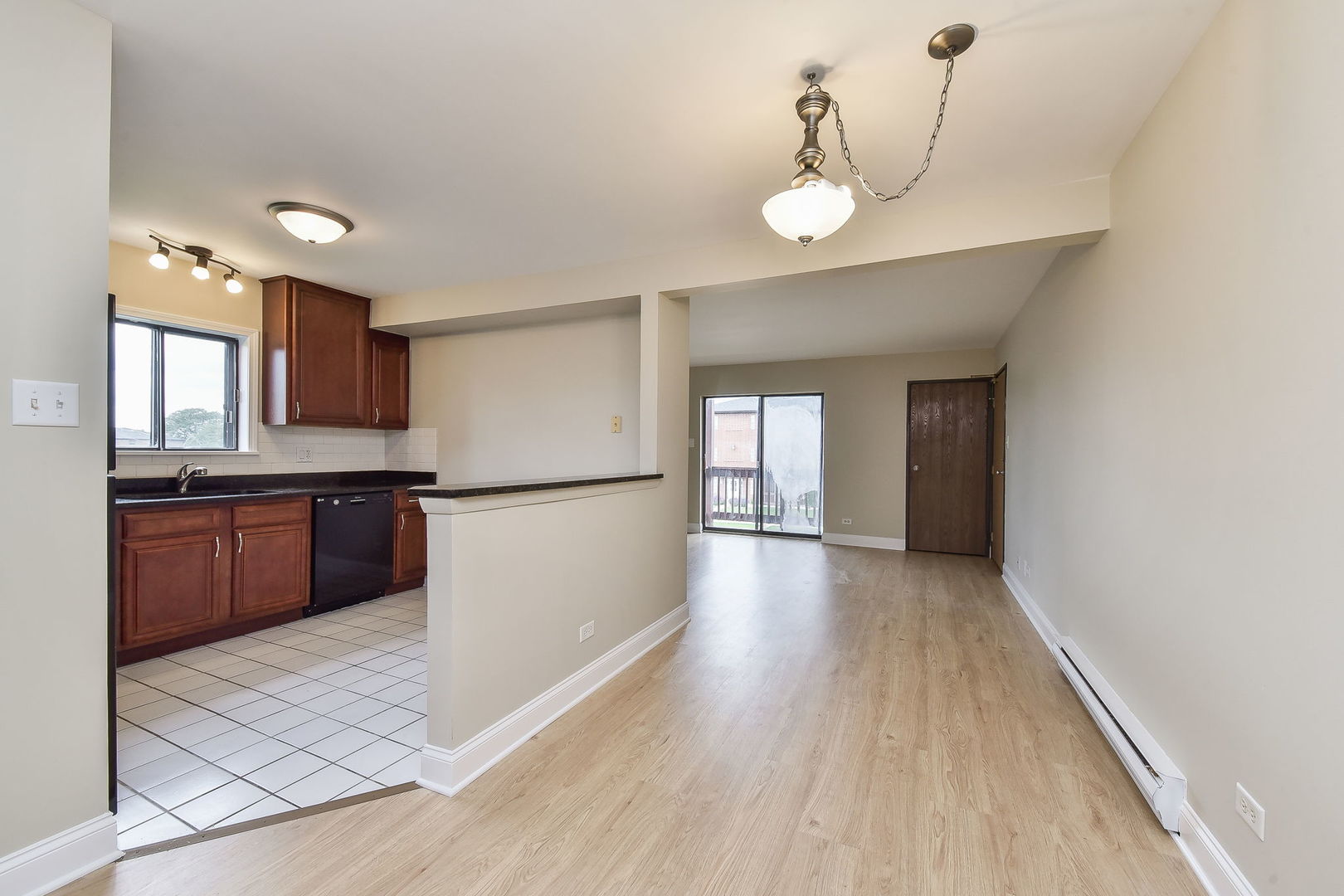 1129 Cedar Lane Unit: 2B