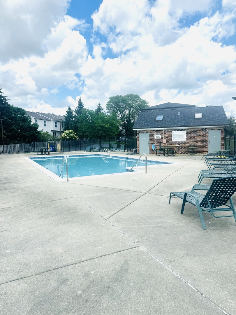 1129 Cedar Lane Unit: 2B