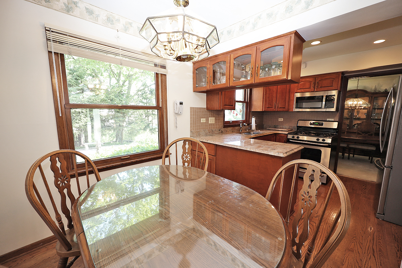 233 S Arlington Heights Road