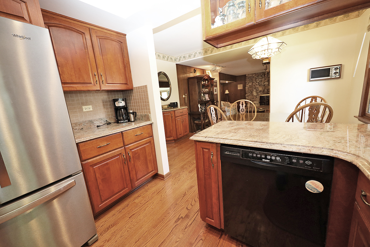 233 S Arlington Heights Road