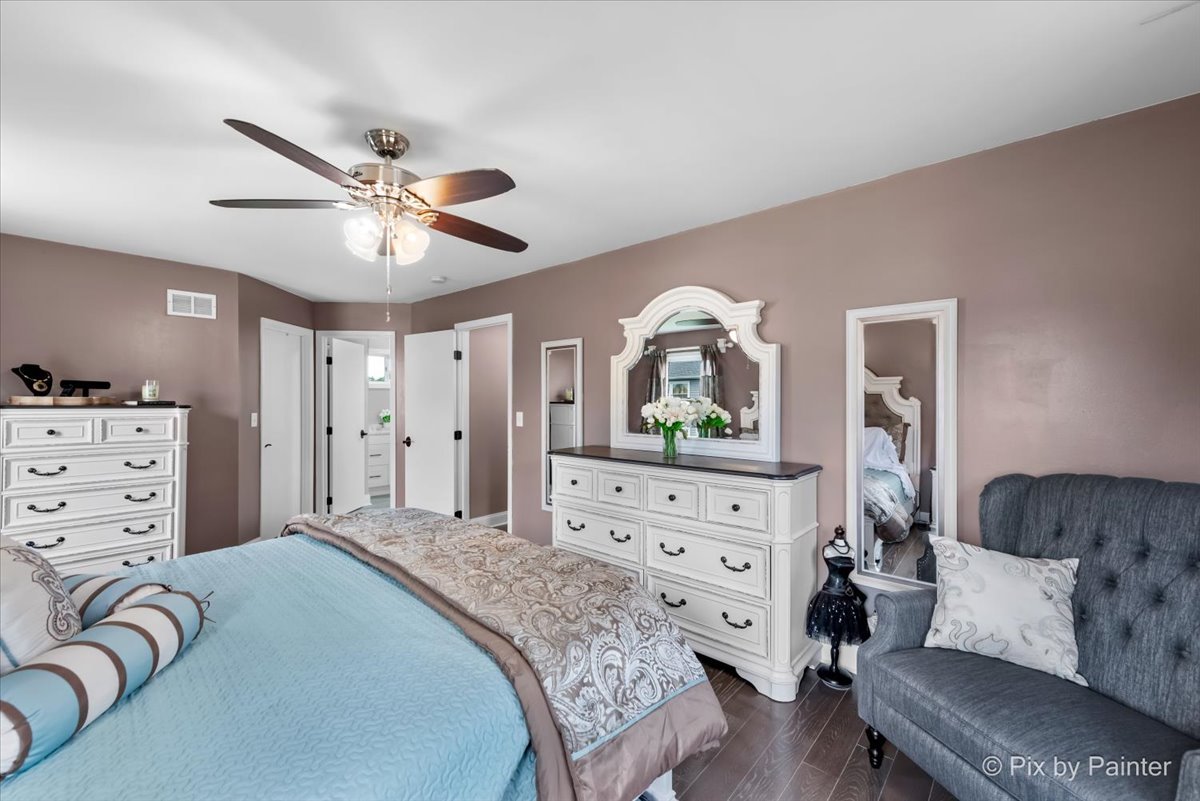 312 Diversey Parkway