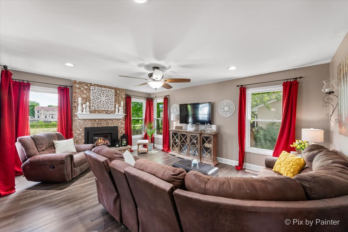 312 Diversey Parkway