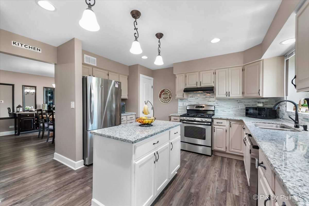 312 Diversey Parkway