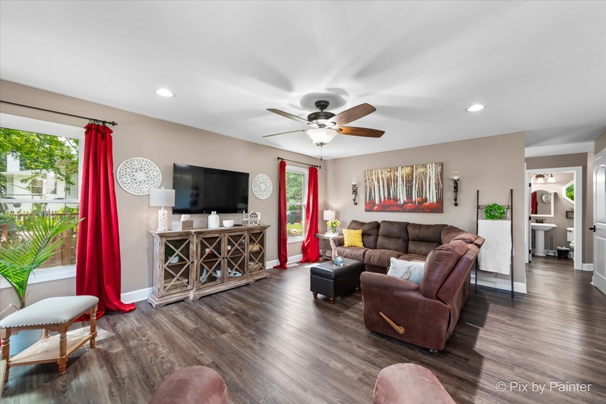 312 Diversey Parkway