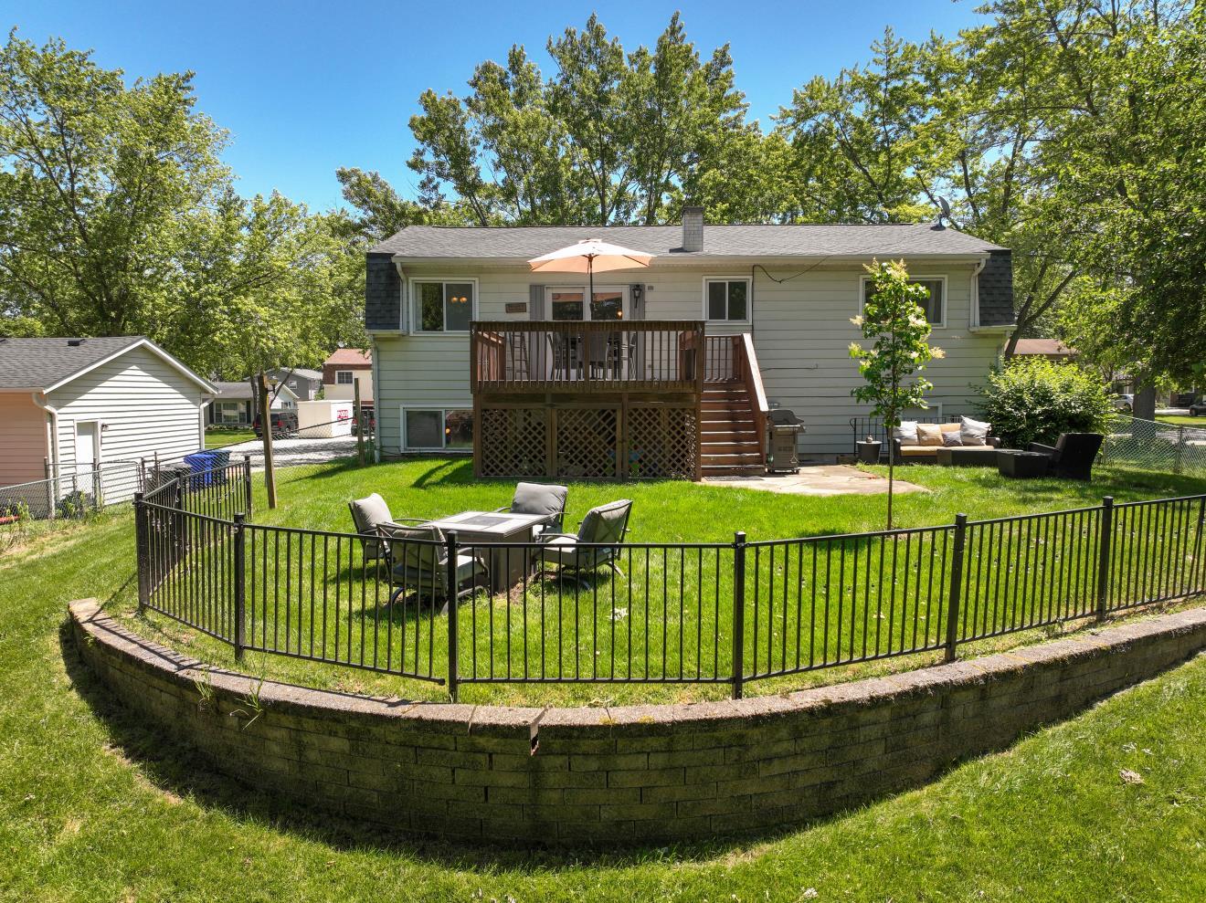 1990 Nottingham Lane