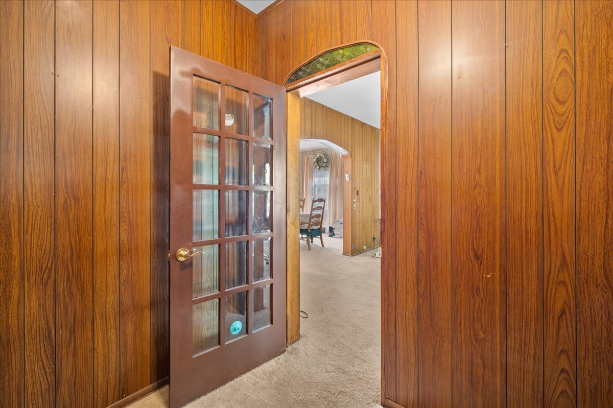 4333 N Melvina Avenue