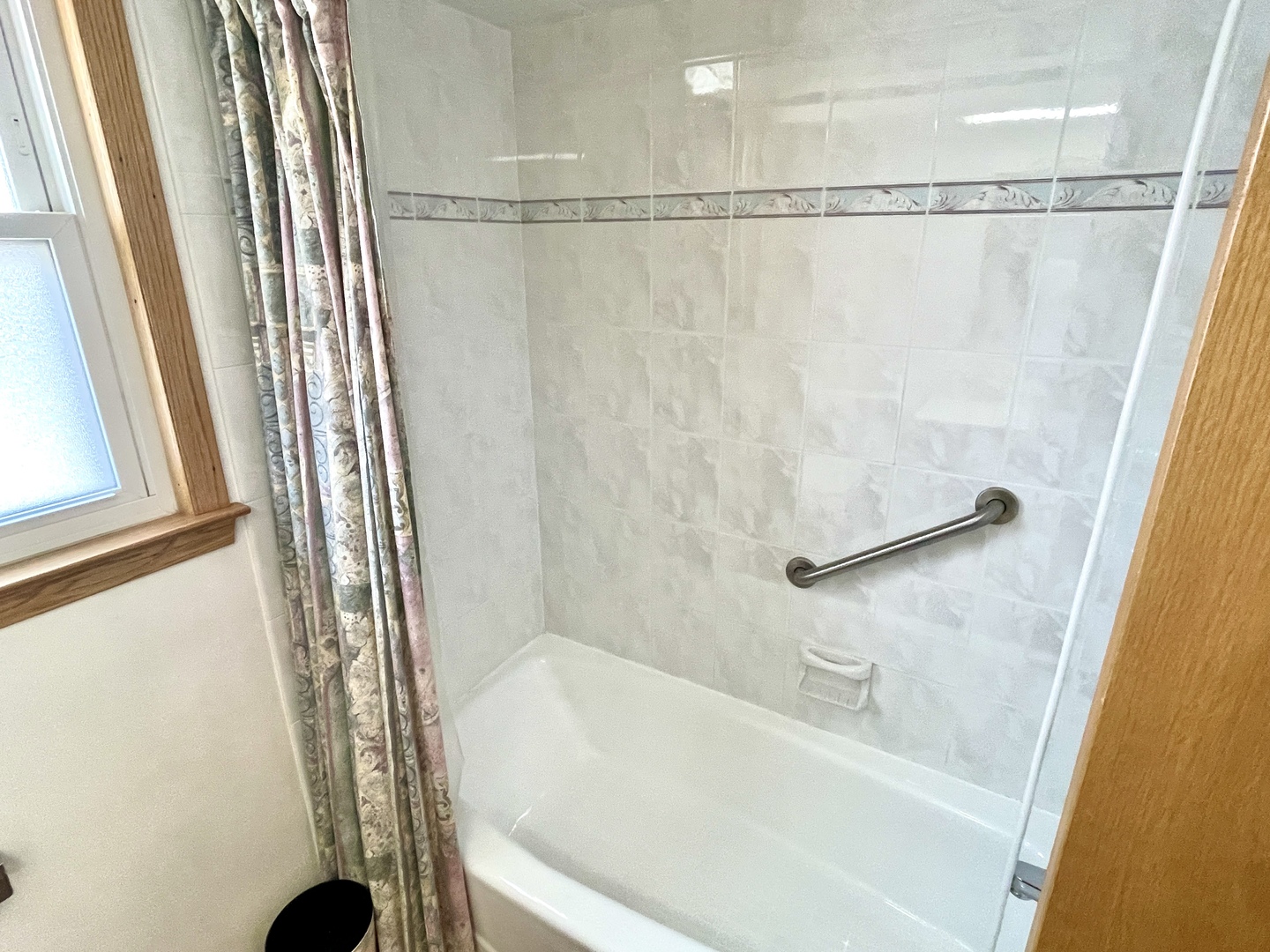 781 N Van Auken Street