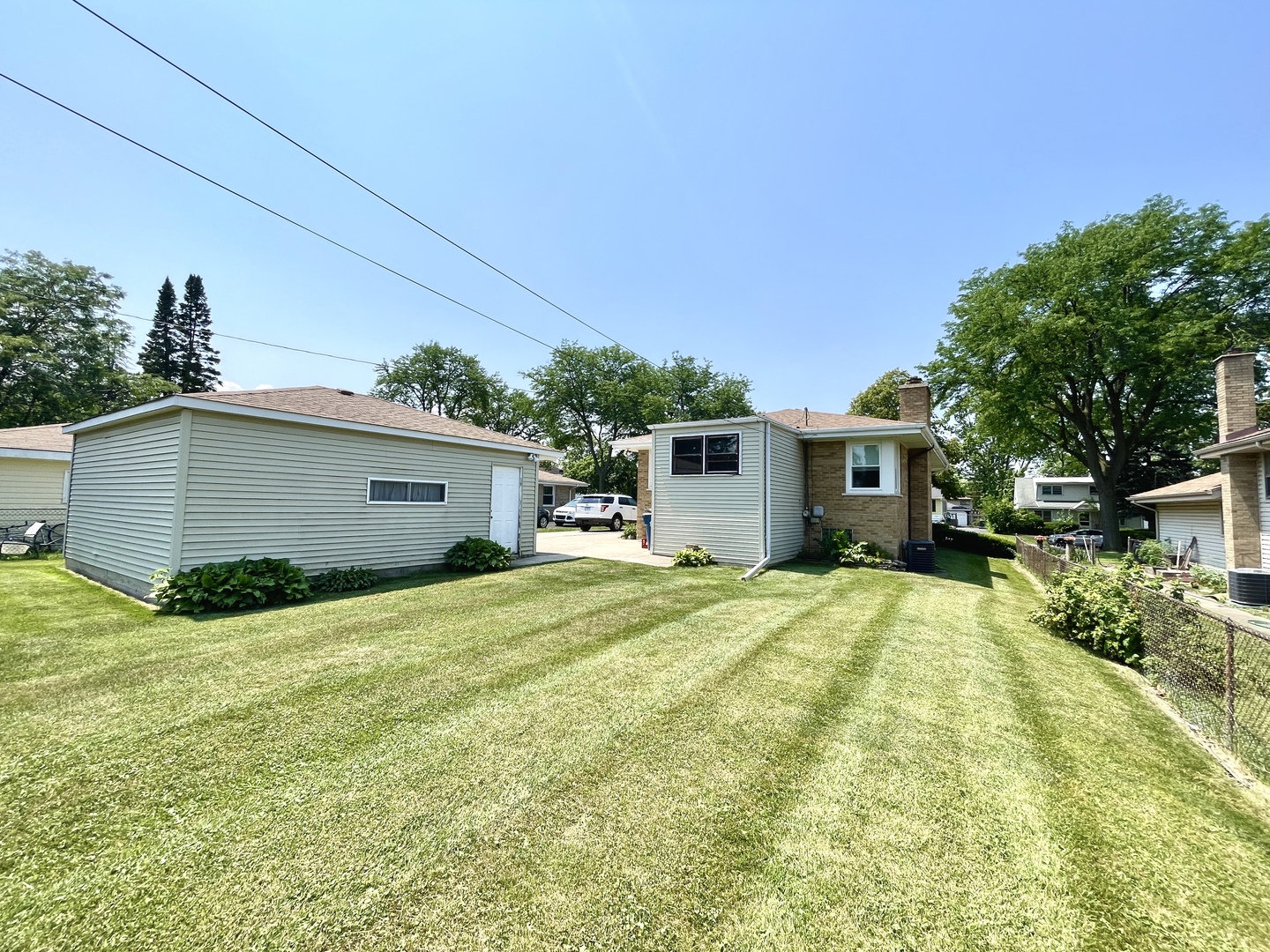 781 N Van Auken Street