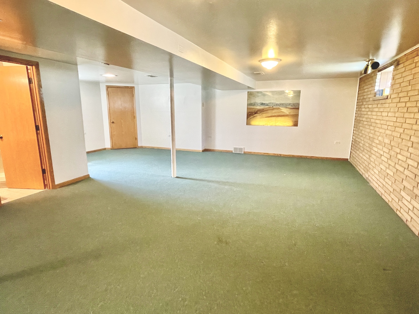 781 N Van Auken Street