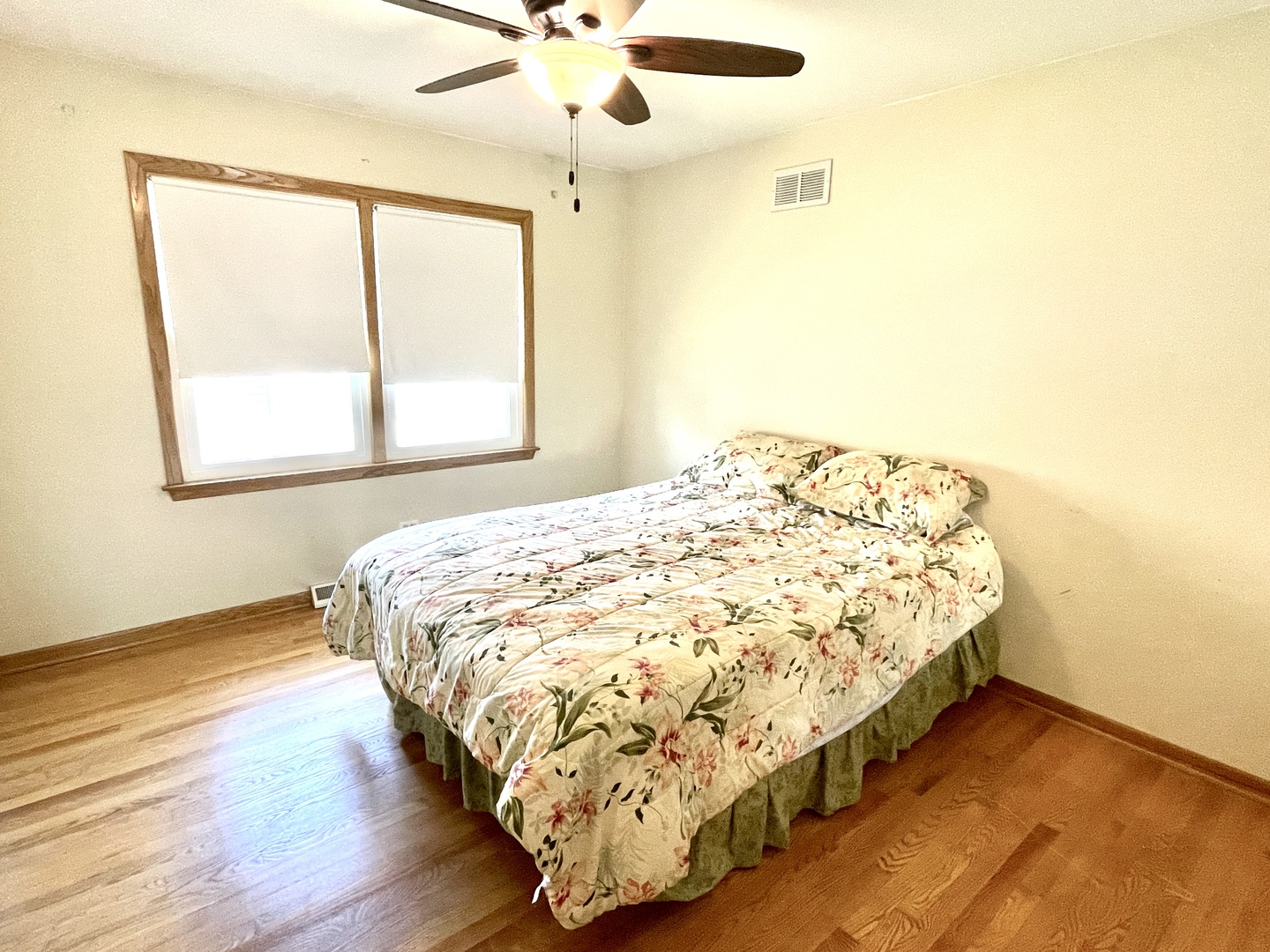 781 N Van Auken Street