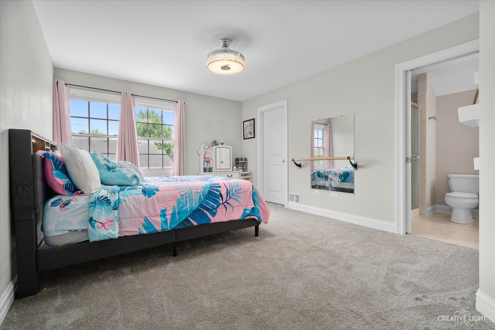 3699 Peregrine Way