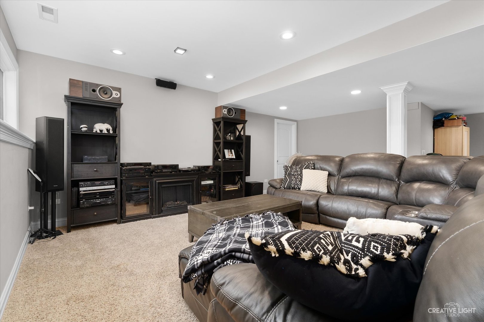 3699 Peregrine Way