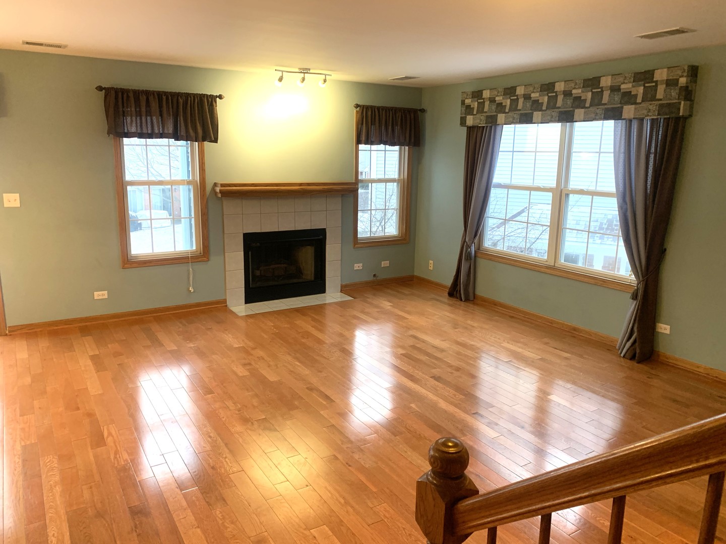 240 MANSFIELD Way