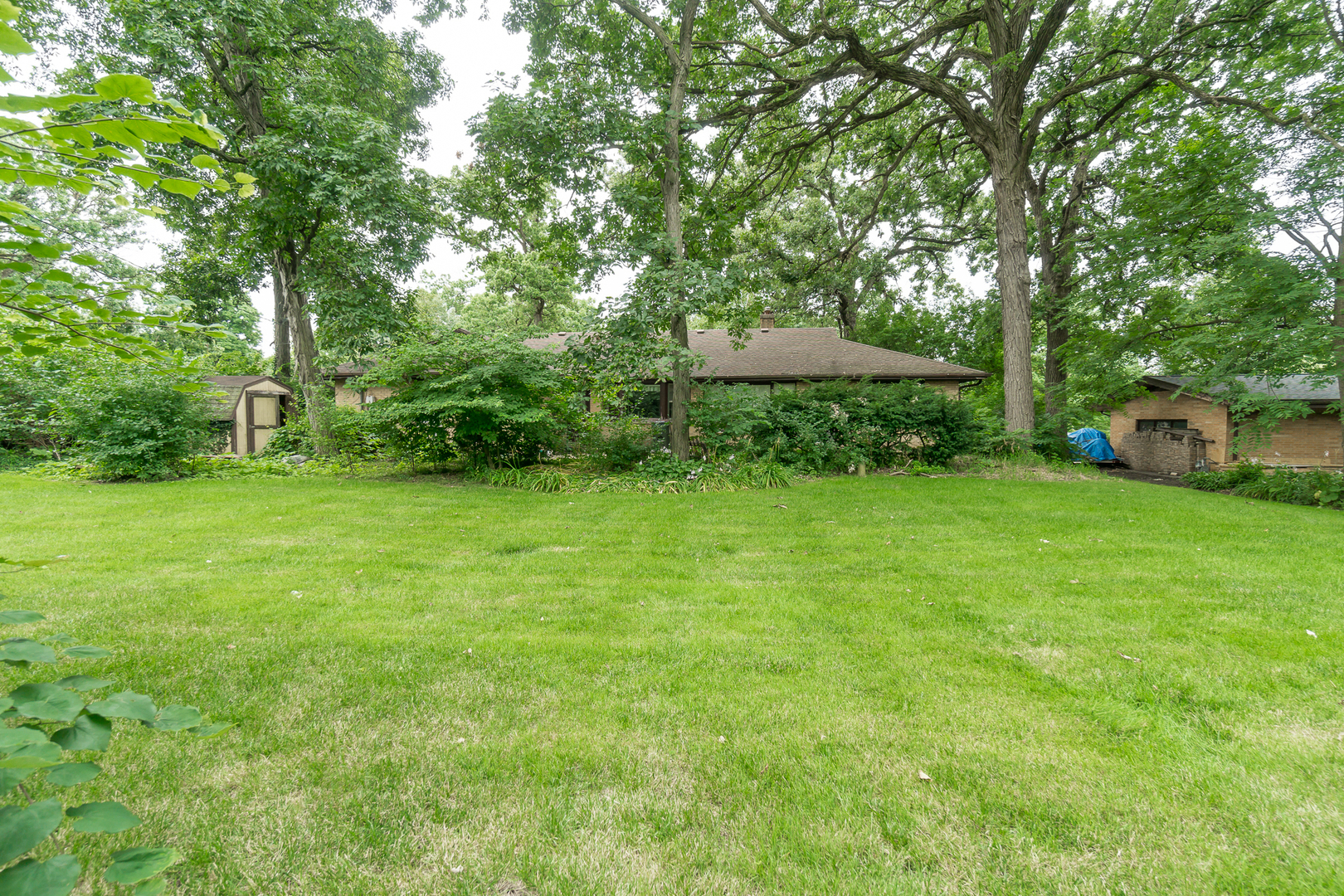 22W320 Lawrence Avenue