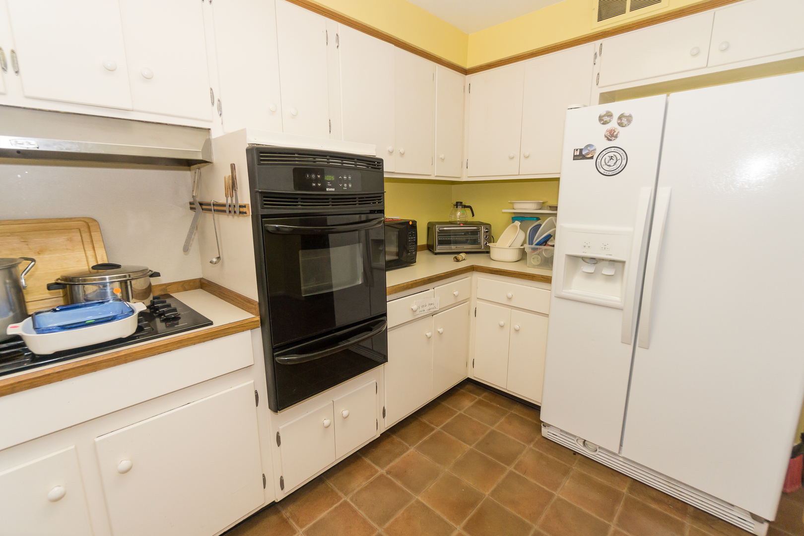 22W320 Lawrence Avenue