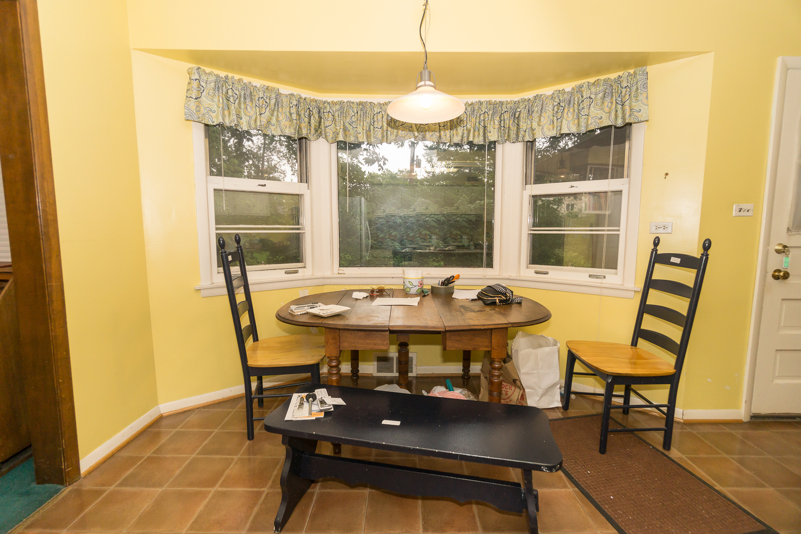 22W320 Lawrence Avenue