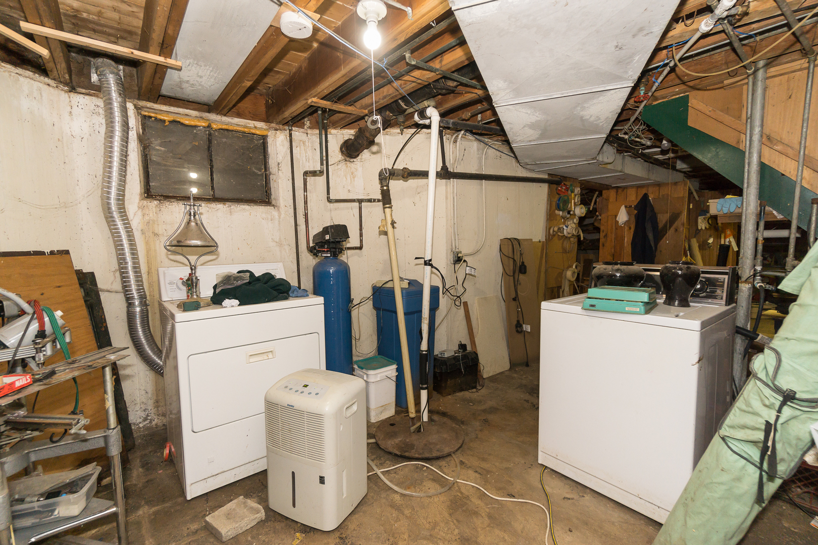 22W320 Lawrence Avenue