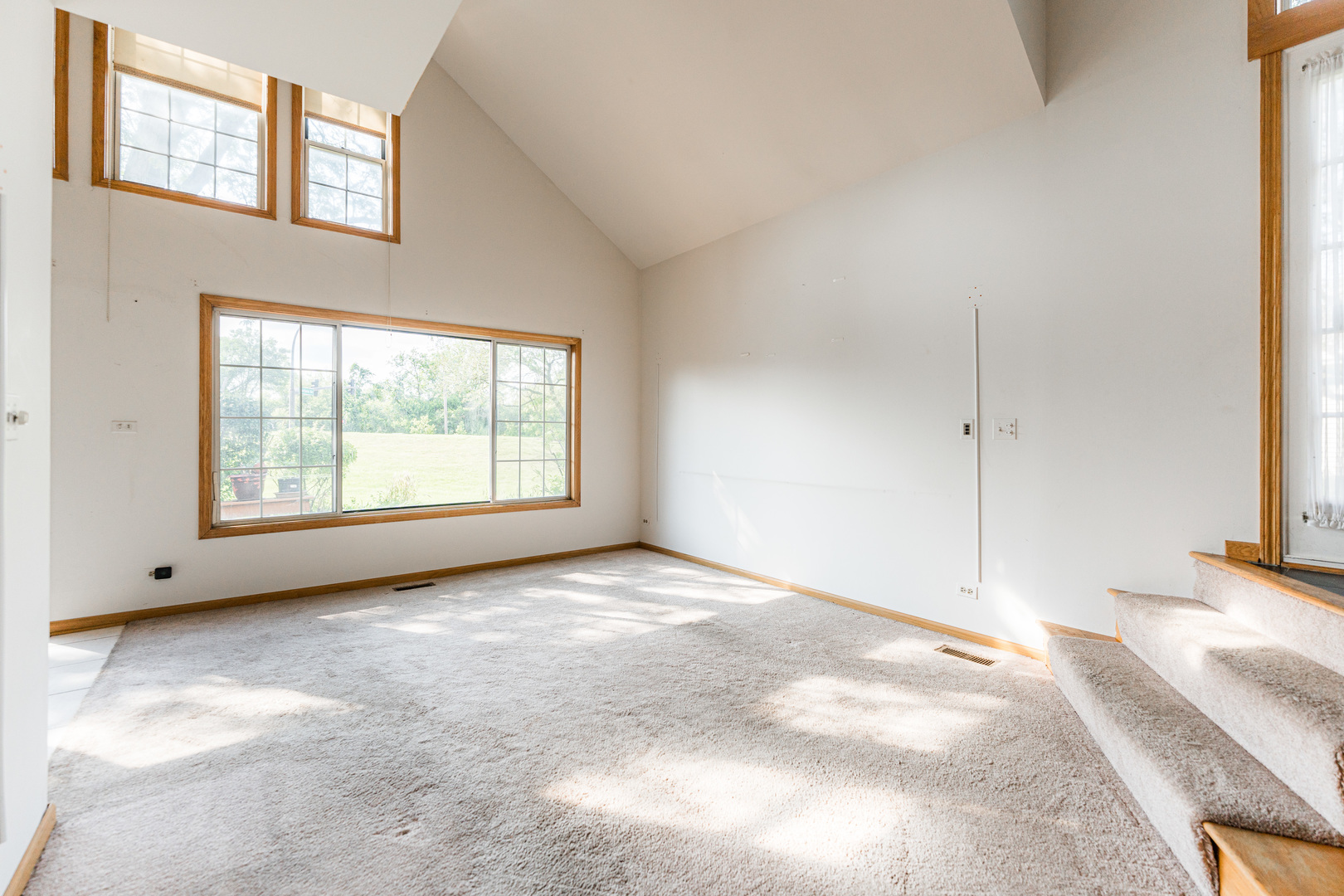 27W408 Melrose Lane Unit: 2704