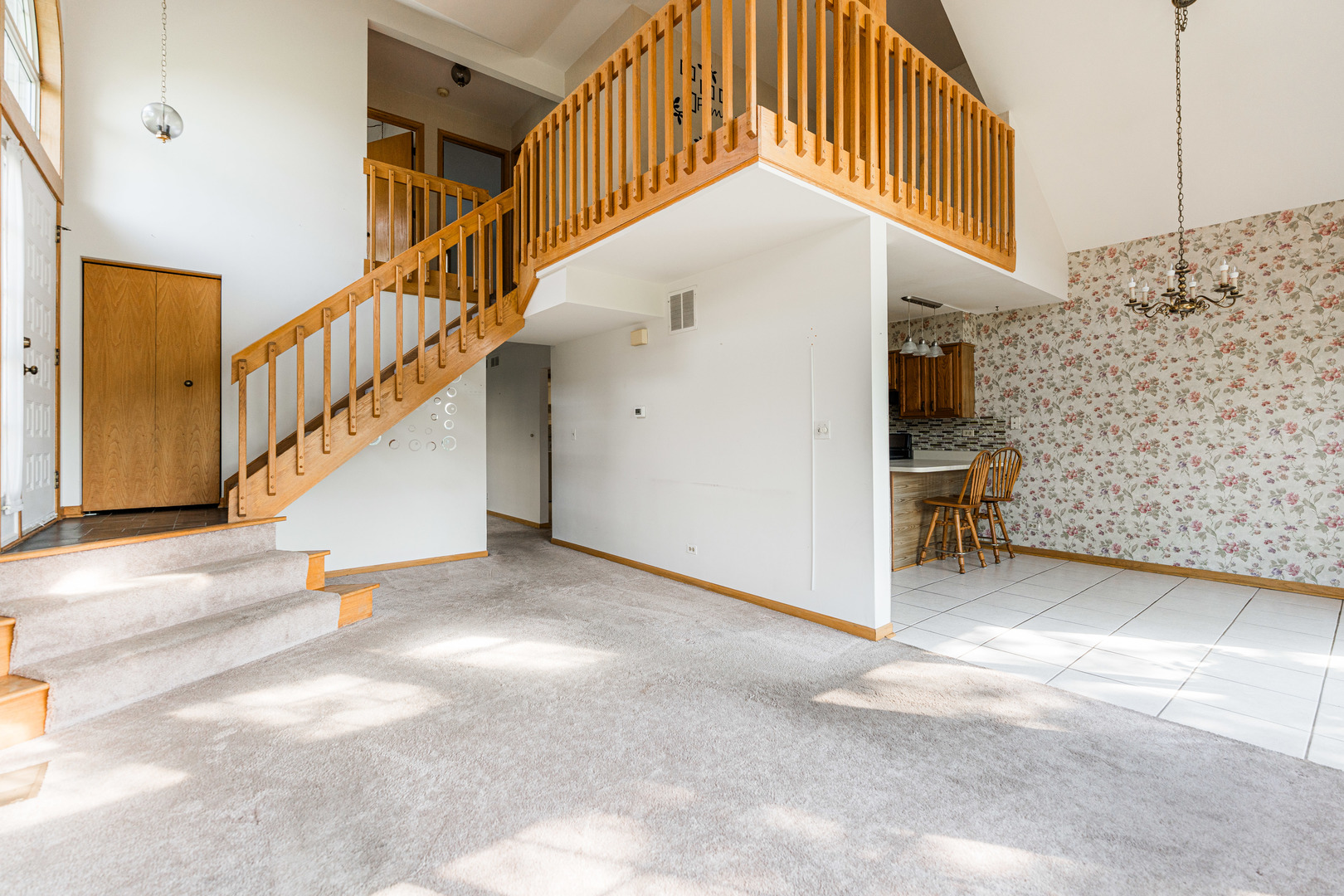 27W408 Melrose Lane Unit: 2704