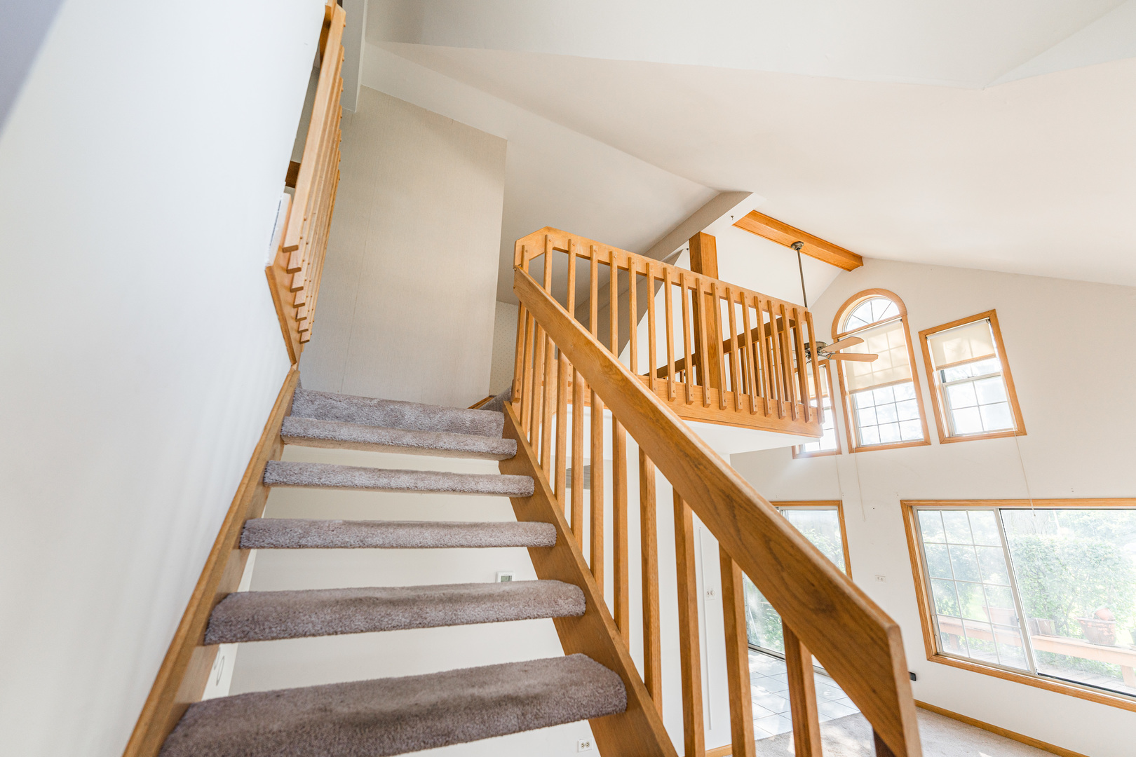 27W408 Melrose Lane Unit: 2704