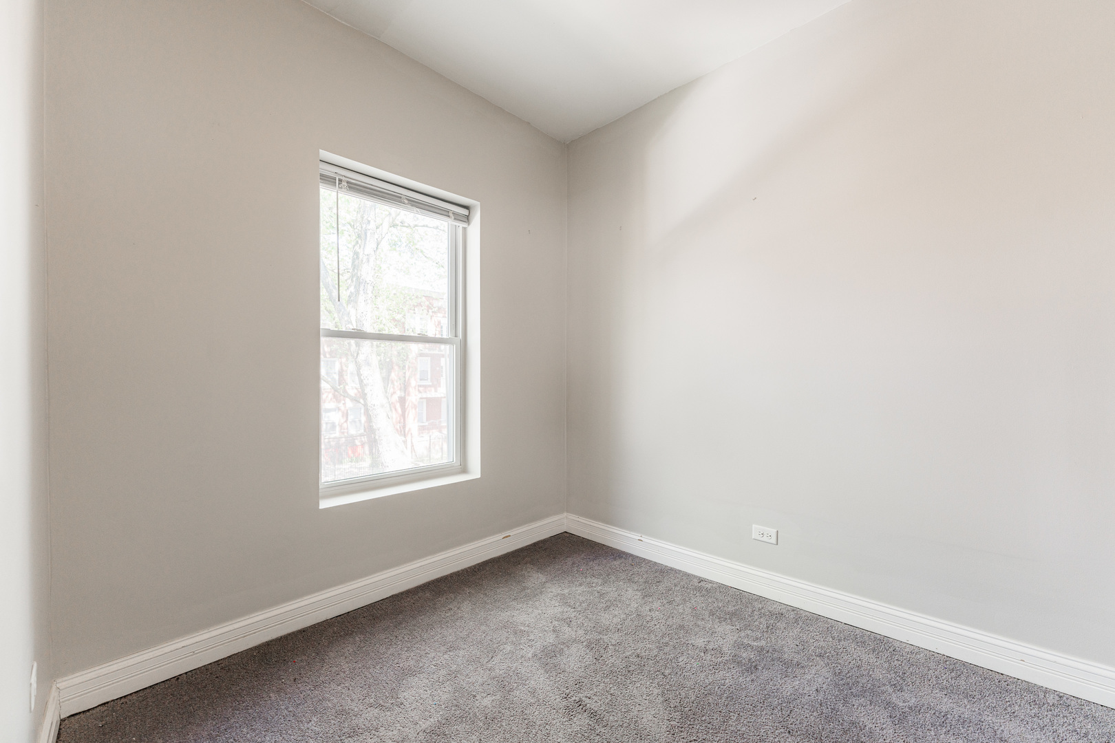 6145 S Eberhart Avenue