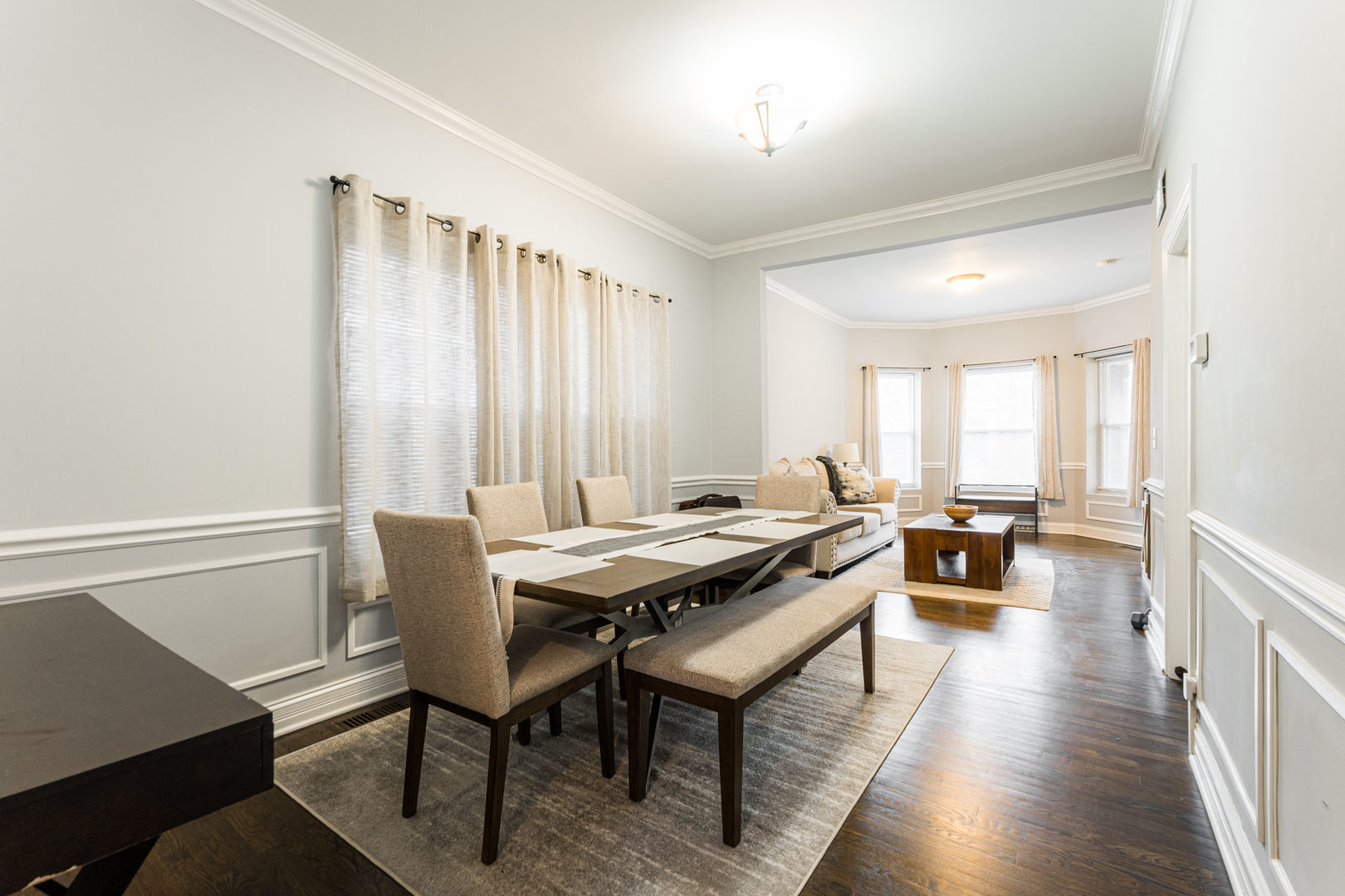 6145 S Eberhart Avenue