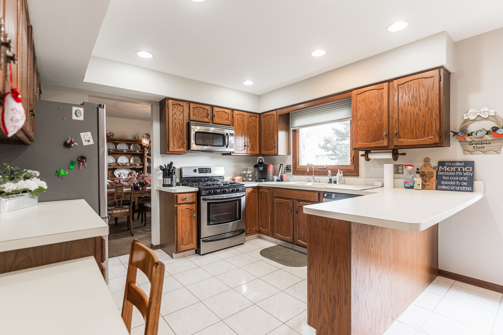 1301 N Saddle Row